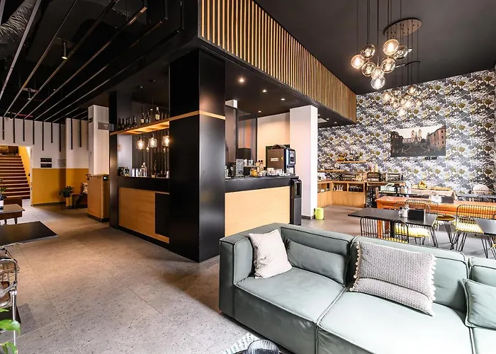 Central Lodge Hotel Otel 3*